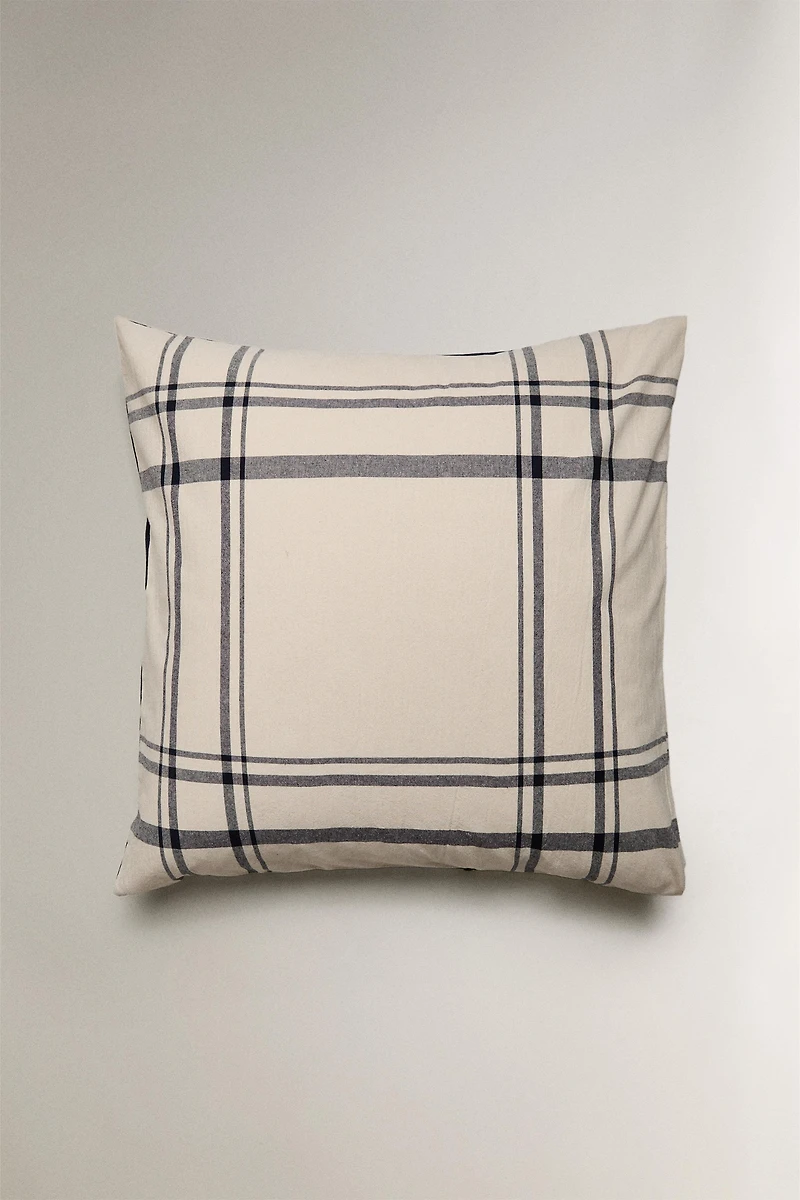 REVERSIBLE CHECK PILLOWCASE