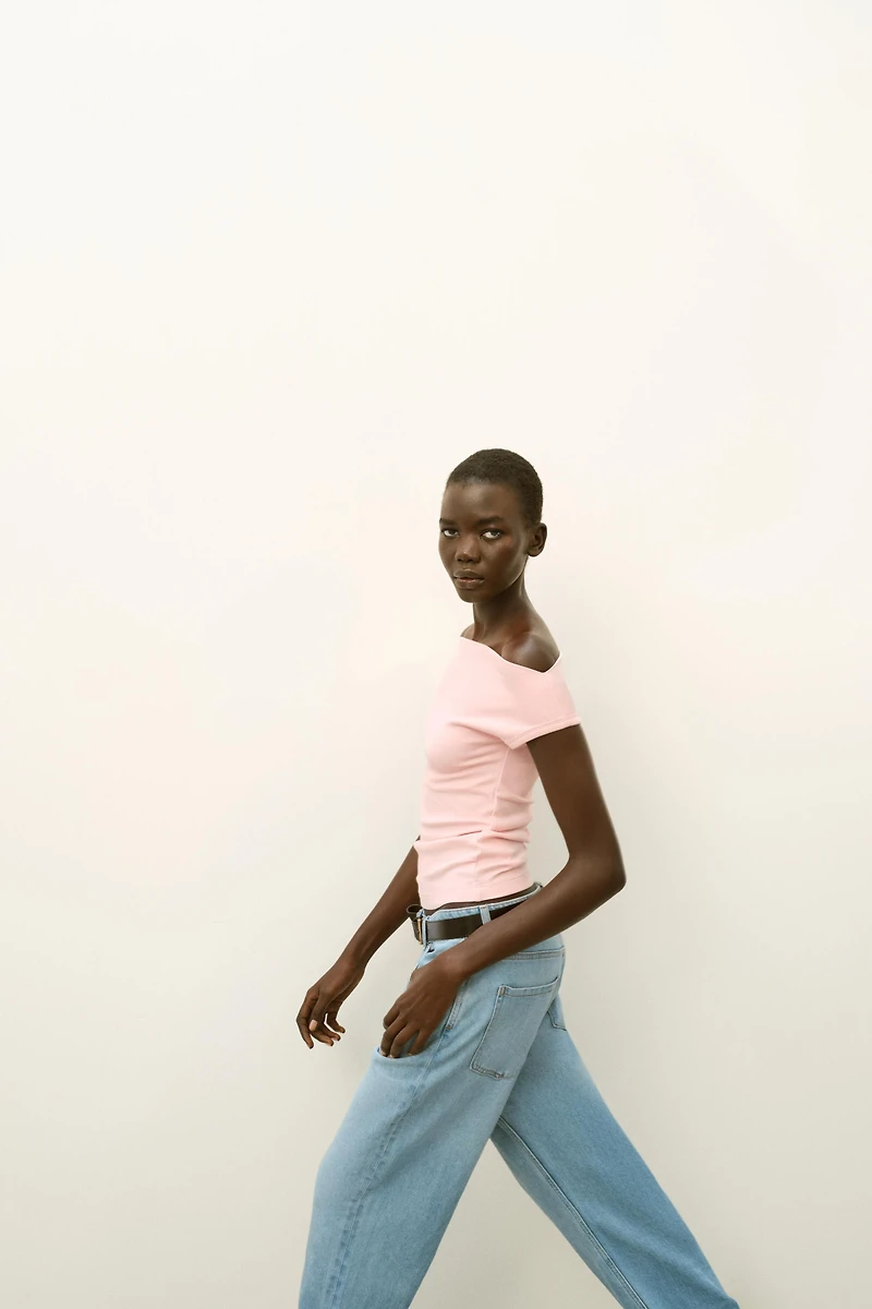 BOAT NECK T-SHIRT