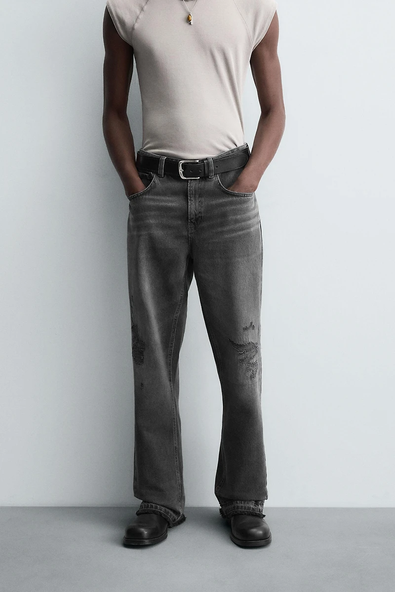 RIPPED FLARE FIT JEANS