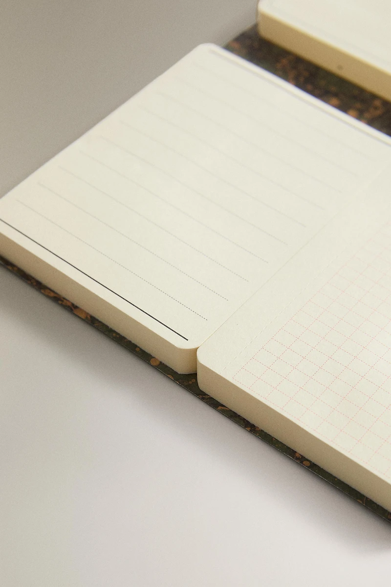 FOLD-OUT STICKY NOTE PAD