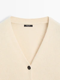 Alpaca wool V-neck knit cardigan