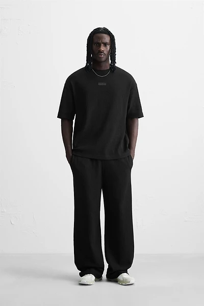 VERTICAL TEXTURED T-SHIRT