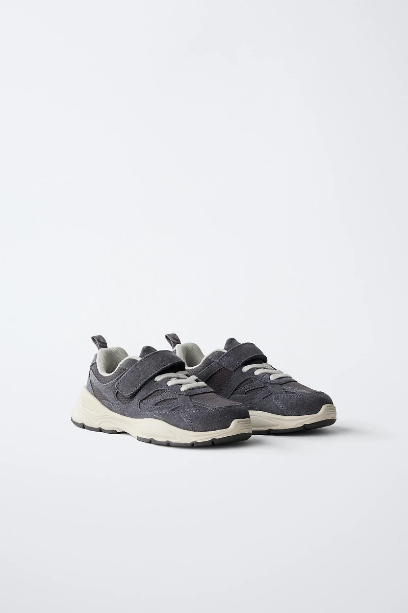 MULTI-PIECE ATHLETIC SNEAKERS