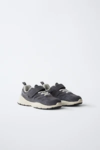MULTI-PIECE ATHLETIC SNEAKERS