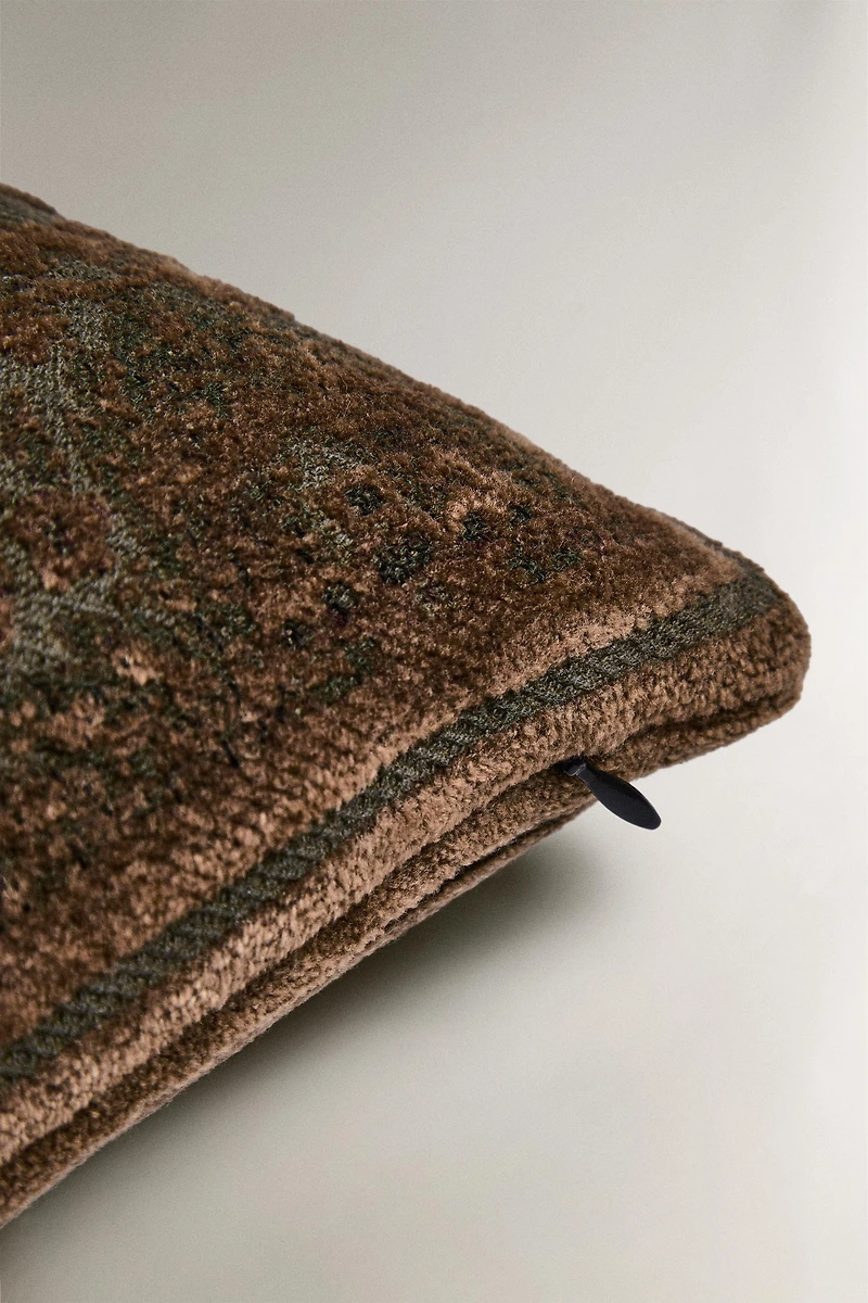 JACQUARD CHENILLE CUSHION COVER