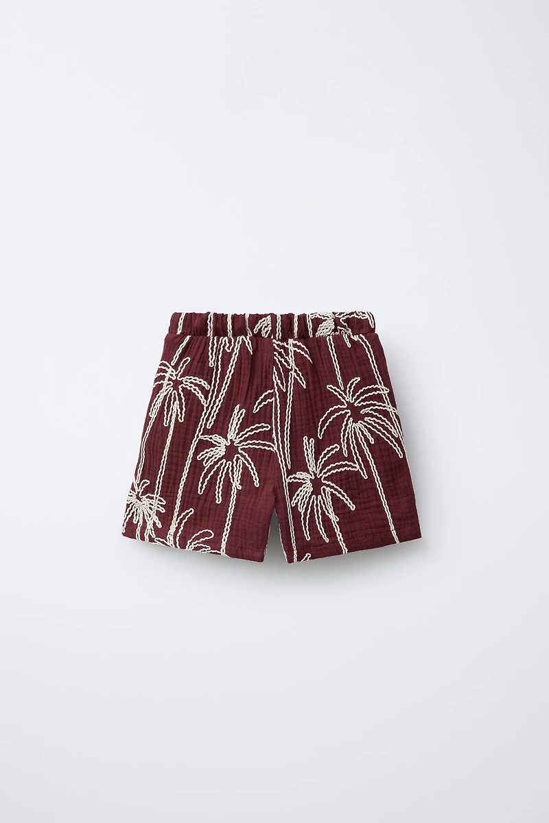 EMBROIDERED PALM TREE TEXTURED SHORTS