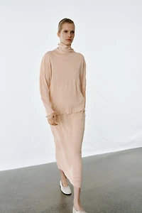 CRUMPLED EFFECT BOW KNIT JUMPER