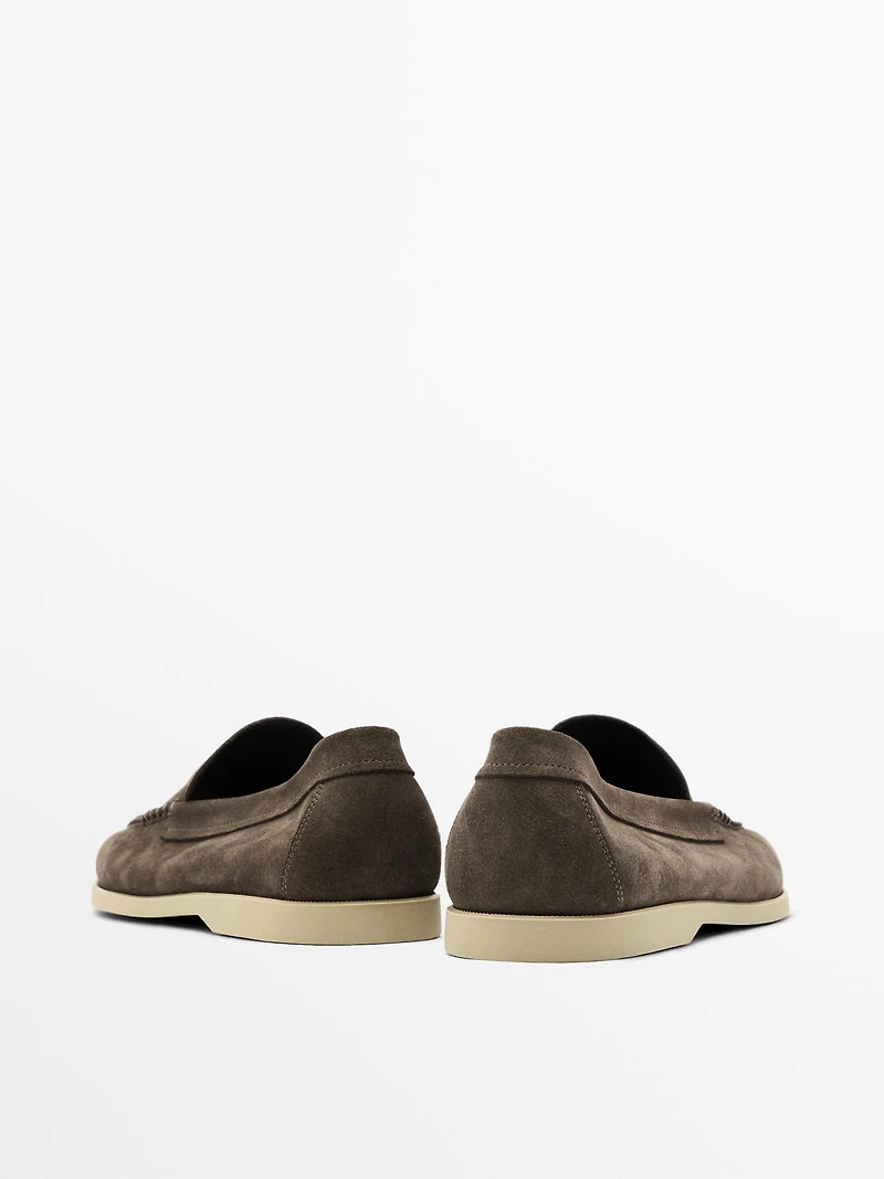 Mocassins souples en croûte de cuir