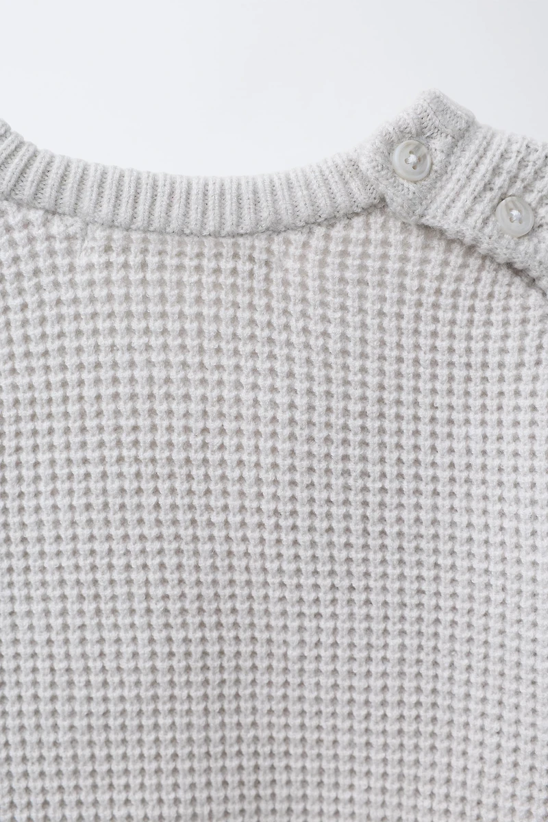 WAFFLE KNIT TEDDY BEAR PATCH SWEATER