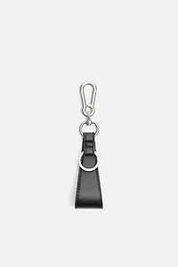 SMOOTH KEYCHAIN