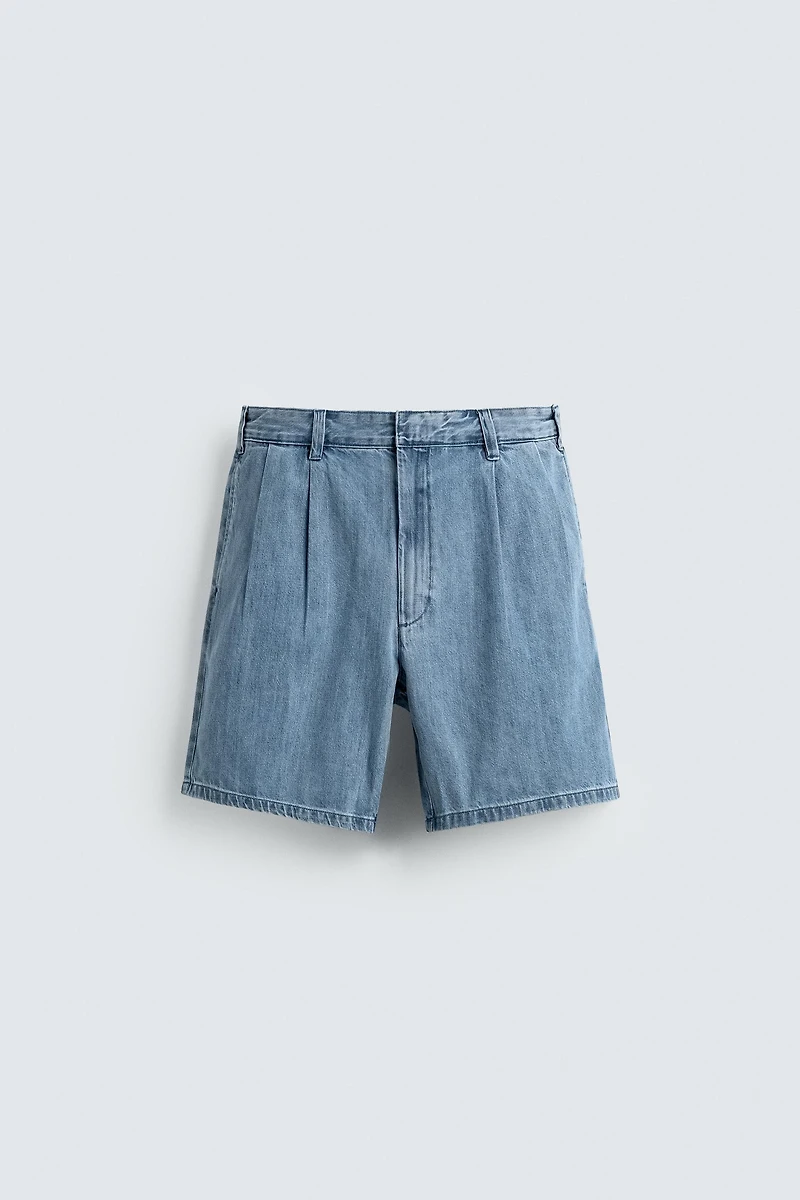RELAXED FIT PLEATED DENIM SHORTS