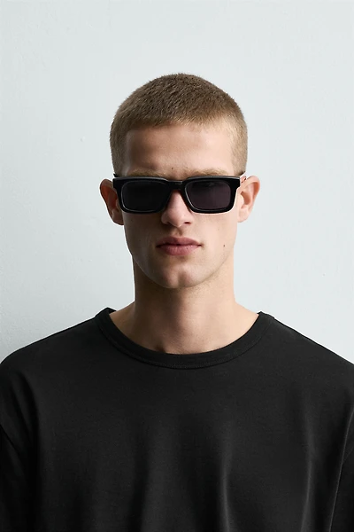 RECTANGULAR SUNGLASSES