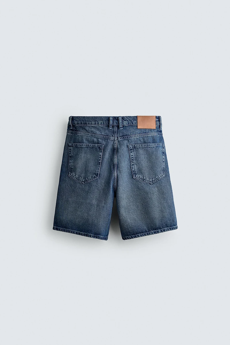WAXED FINISH STRAIGHT FIT JEANS