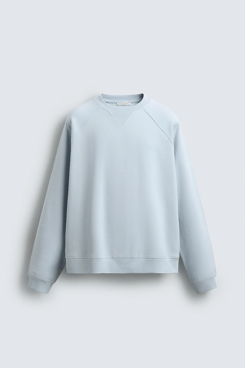 WASHED PIQUÉ TEXTURED SWEATSHIRT