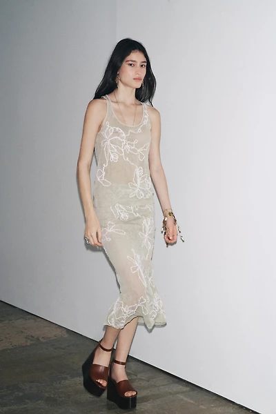 TOP SEMI-TRANSPARENT EN MAILLE TEXTURÉE