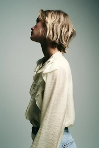 BLOUSE ROMANTIQUE À VOLANTS
