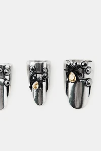 PACK OF METALLIC NAILS