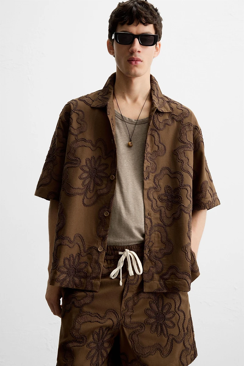 CHEMISE BRODERIES RELIEF