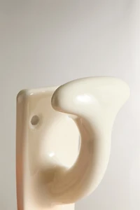 CERAMIC HOOK