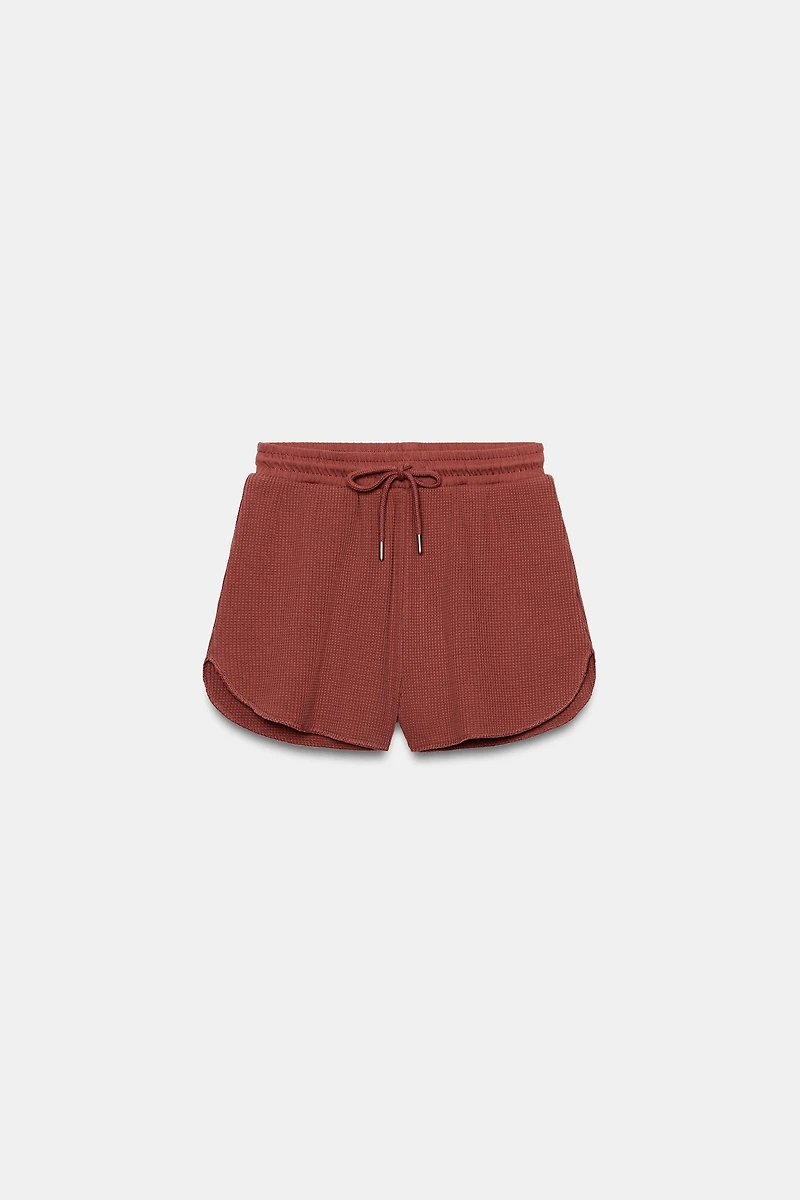 TEXTURED SHORTS