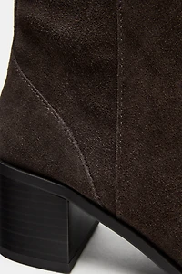 BOTTINES EN CROÛTE DE CUIR À TALONS LARGES