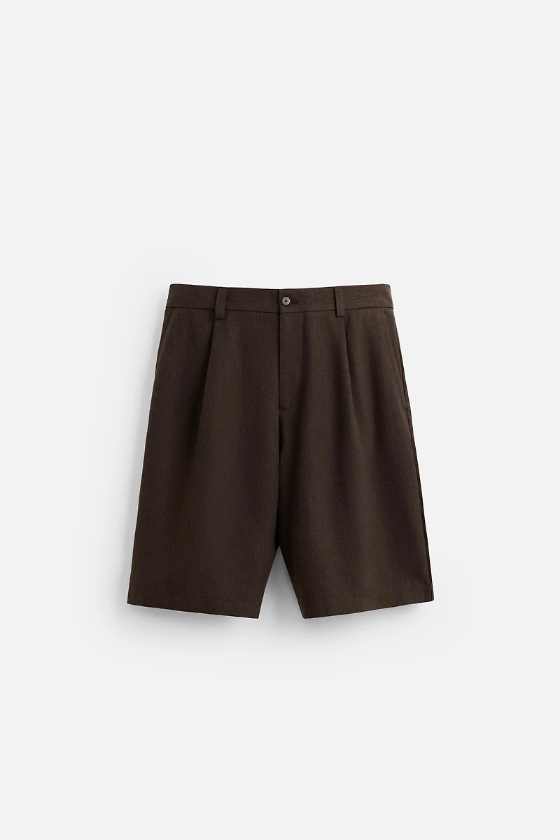 TEXTURED PLEATED SHORTS