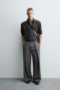 PANTALON À PLIS RAYURES