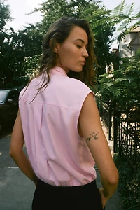 SLEEVELESS BOW BLOUSE