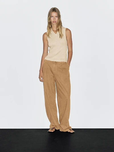 Relaxed fit high-waist trousers