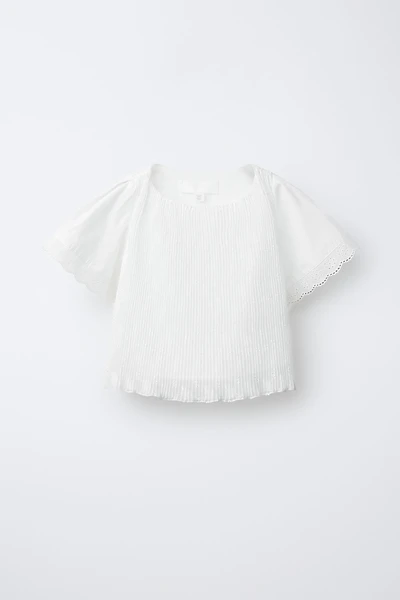 PLEATED LACE TOP