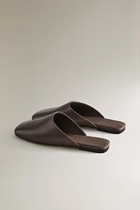 MULES CUIR BOUT CARRÉ
