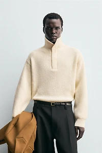 TEXTURED MOCK NECK JUMPER