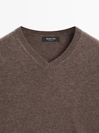 Pull à col en V maille de laine mélangée