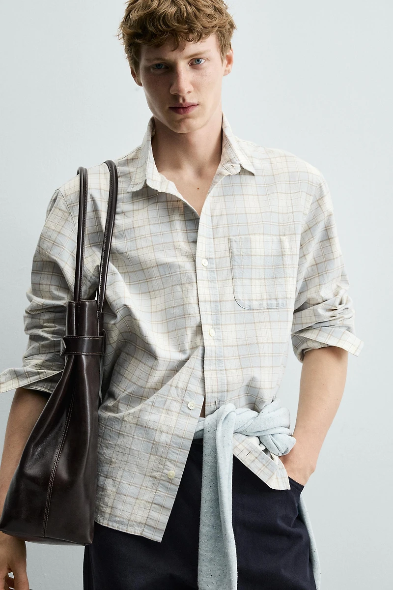 LEATHER SHOPPER WITH BELT DETAIL