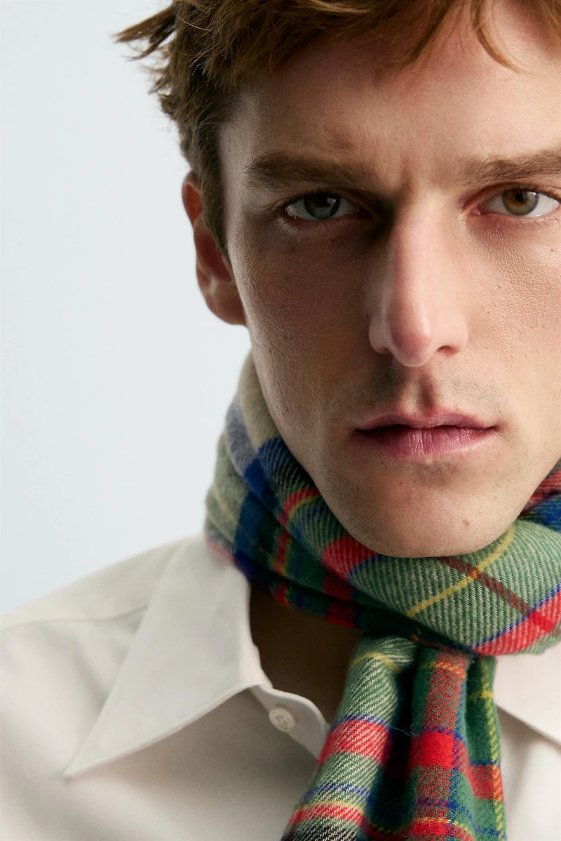 FOULARD À CARREAUX EN COTON AARON LEVINE X ZARA