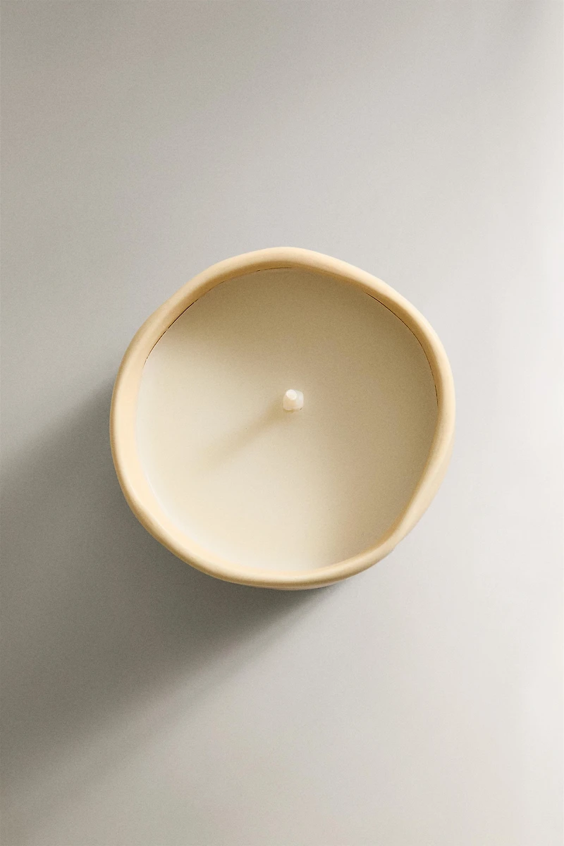 G) LUMINOUS CAMELLIA SCENTED CANDLE