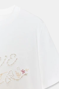 T-SHIRT BRODERIES ET INSCRIPTION
