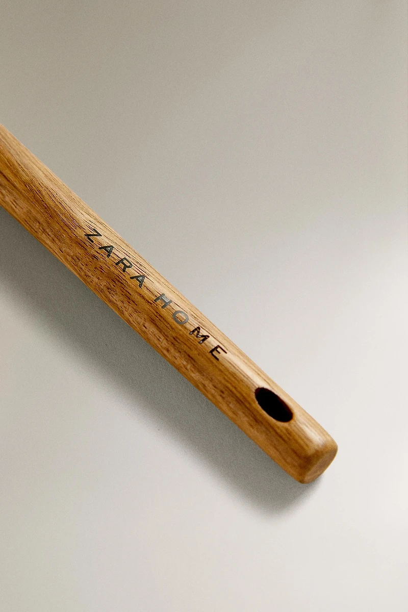 SILICONE AND WOODEN SPATULA