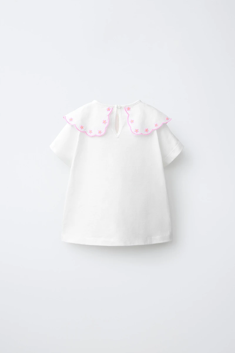 T-SHIRT À COL COMBINÉ BRODÉ