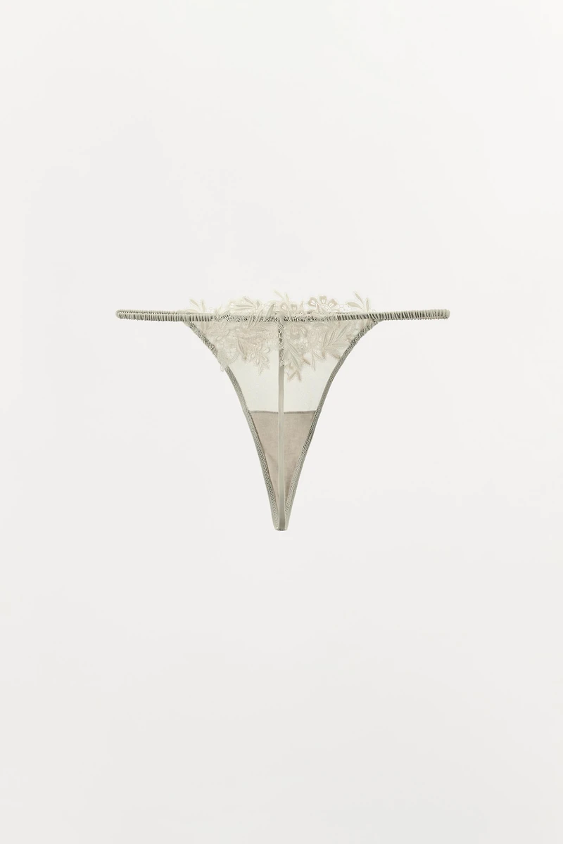 TANGA DENTELLE