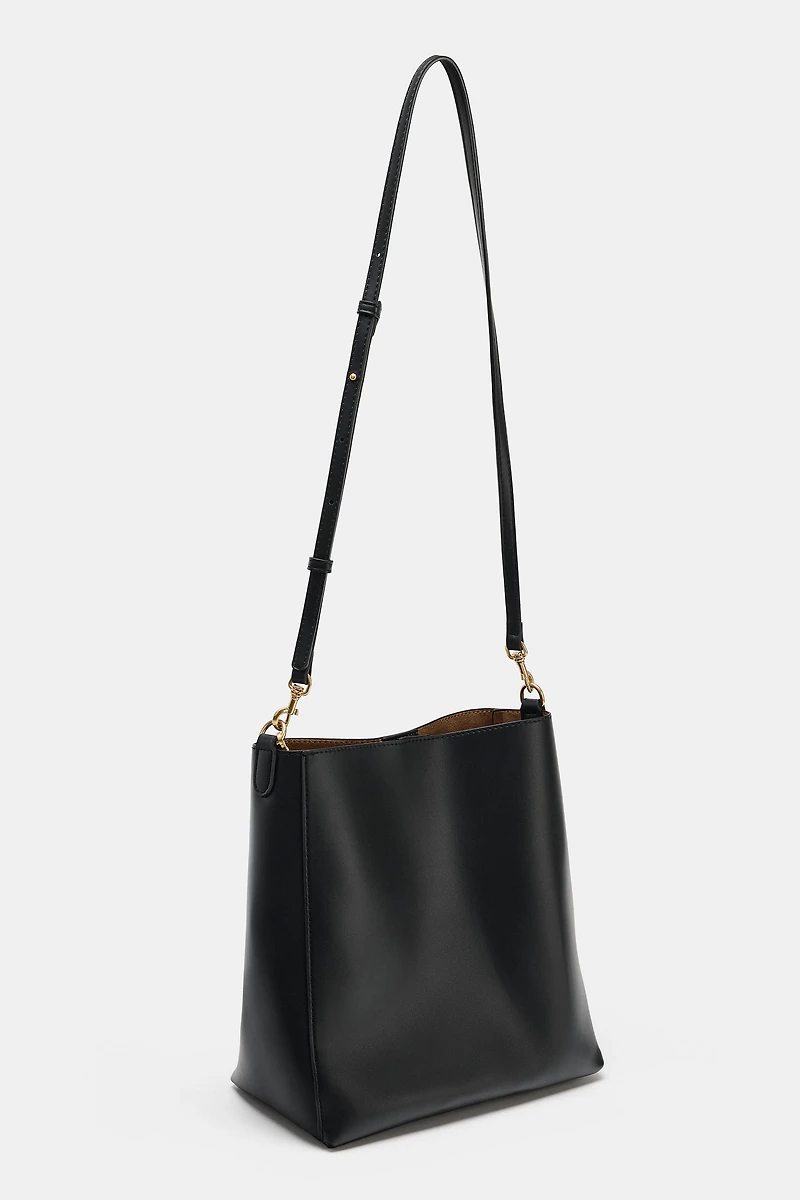 BUCKET BAG WITH HANDLE DETAIL