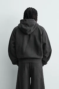 SWEAT CROPPED FIT À CAPUCHE