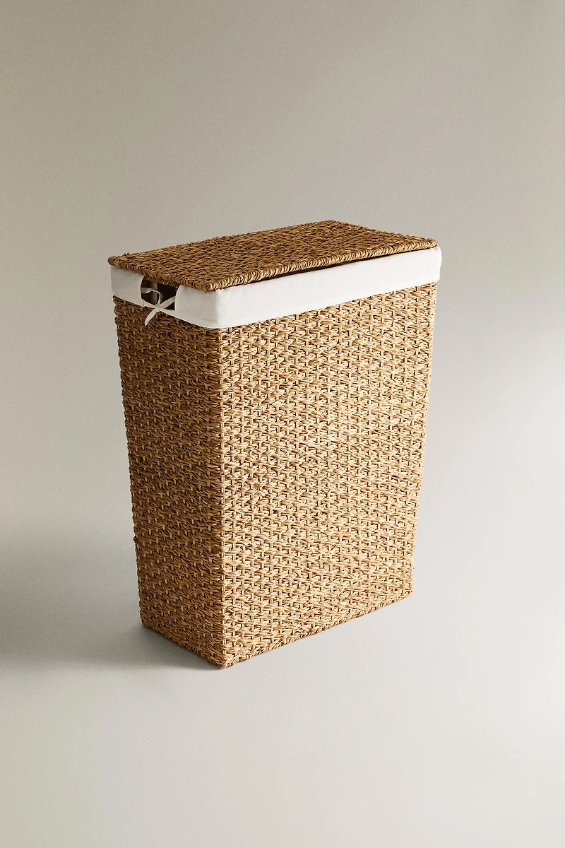 LAUNDRY HAMPER WITH FABRIC LINING