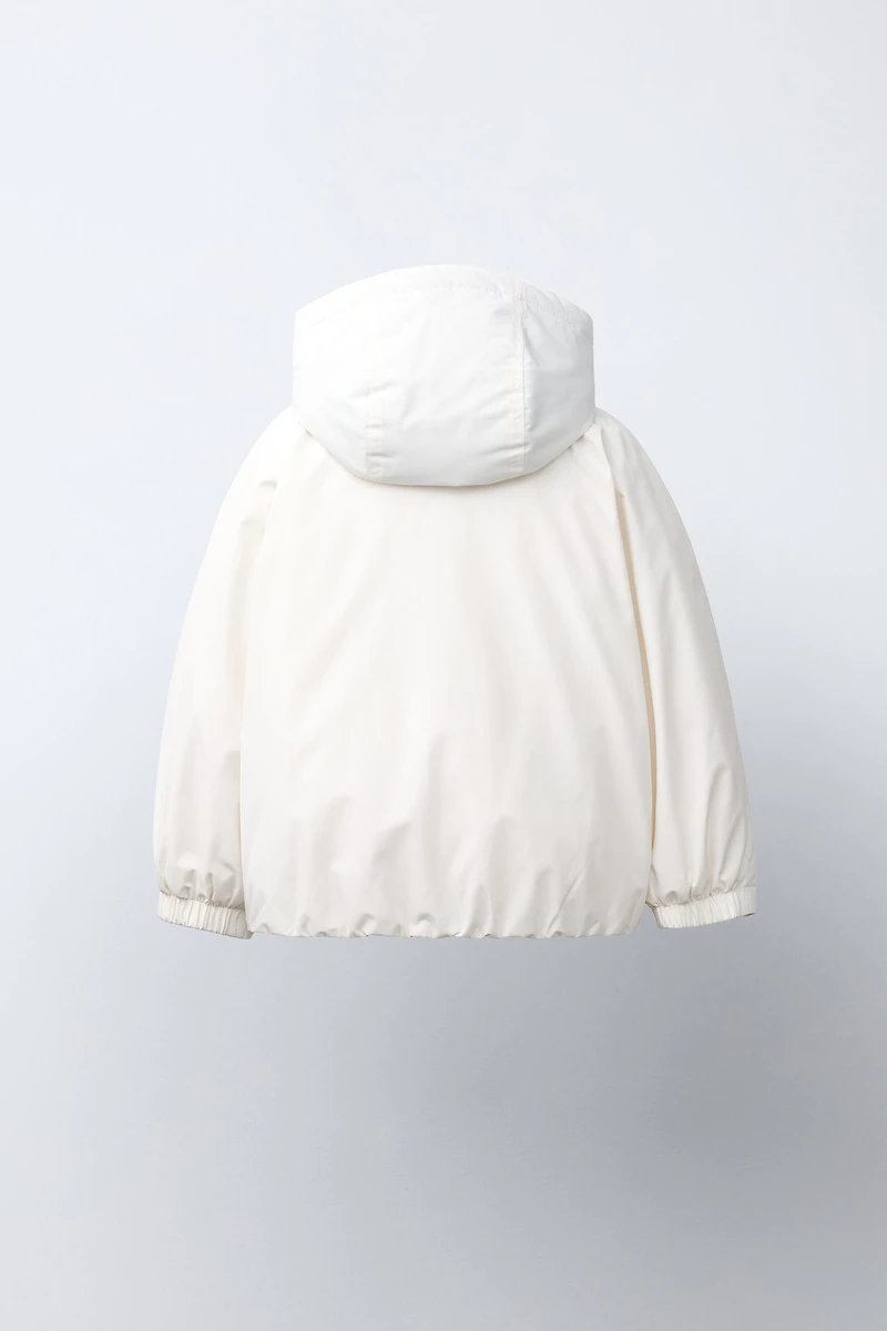 PARKA DÉPERLANTE À DÉTAILS CONTRASTÉS