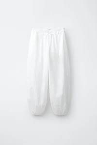 EMBROIDERED FLORAL BLOOMER PANTS