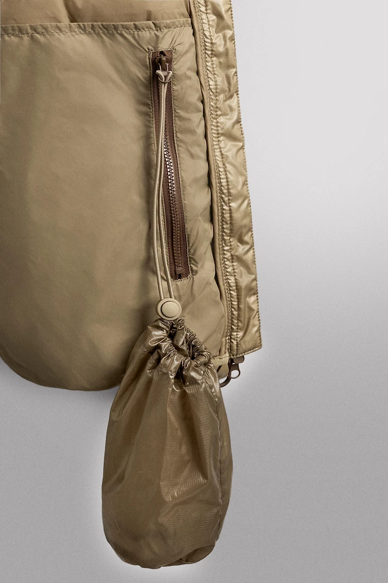 PACKABLE 100% FEATHER PUFFER JACKET