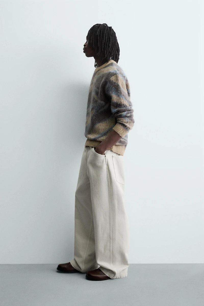 BRUSHED TEXTURED ABSTRACT JACQUARD JUMPER