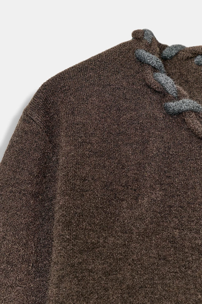 INTERWOVEN TRIM CARDIGAN