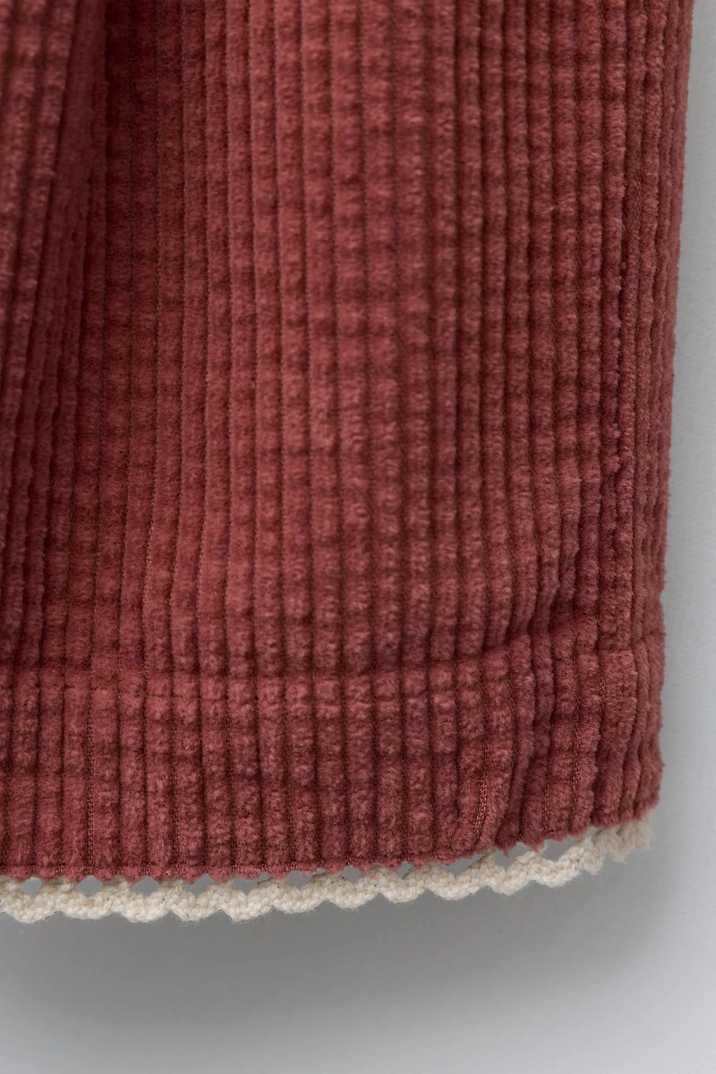 PANTALON EN VELOURS CÔTELÉ AVEC DENTELLE CONTRASTE