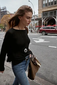 FINE KNIT SWEATER